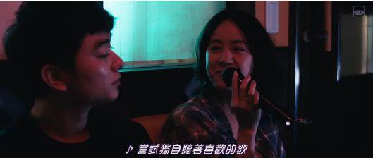 一女两男3p黑人视频,一女两男黑人私密视频揭秘