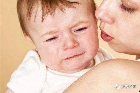 小朋友吃药不哭视频,温馨视频教你轻松应对